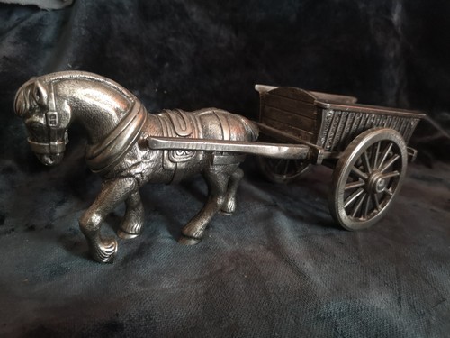 Horse and cart white - , metal